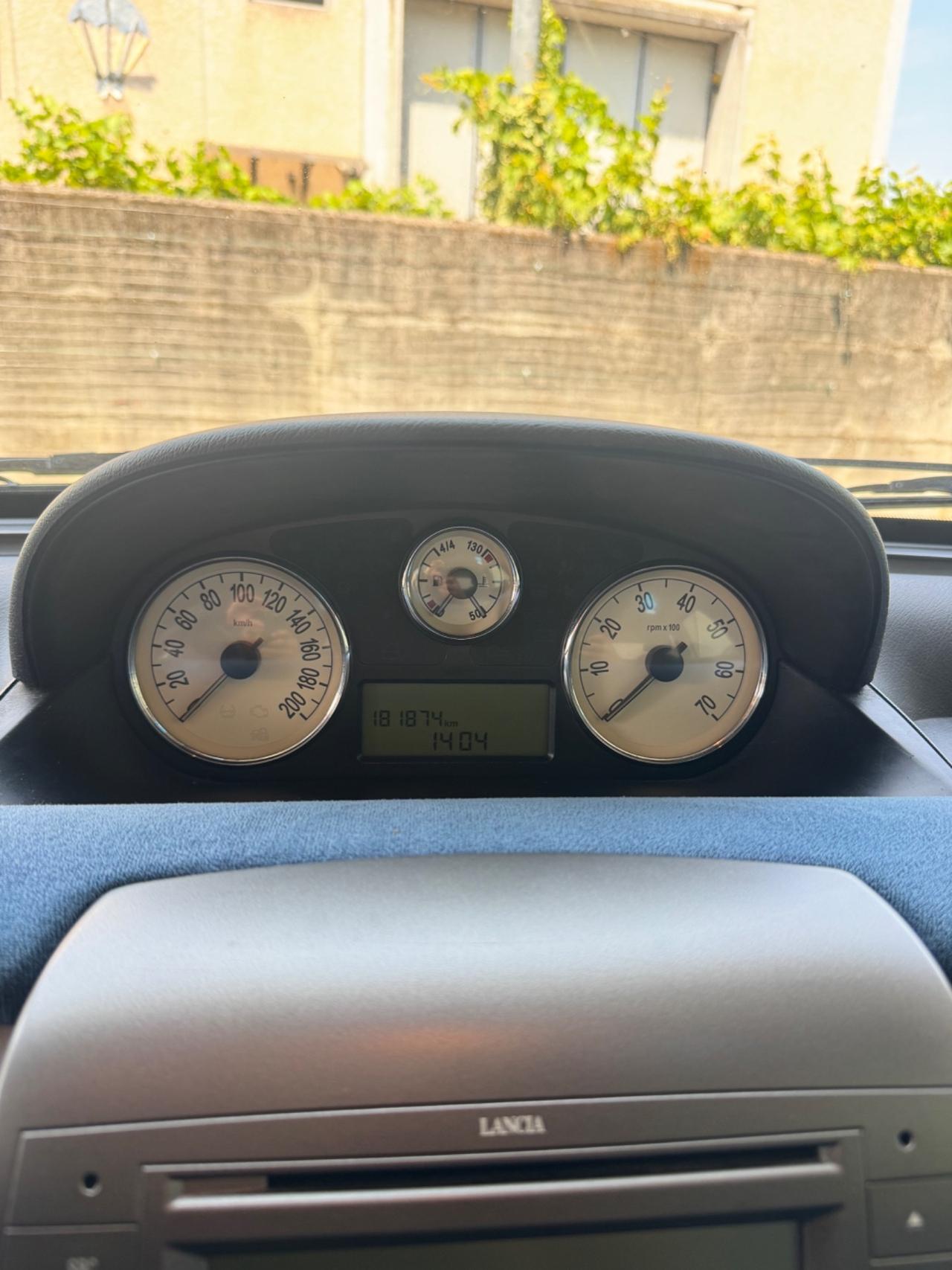 Lancia Ypsilon 1.2