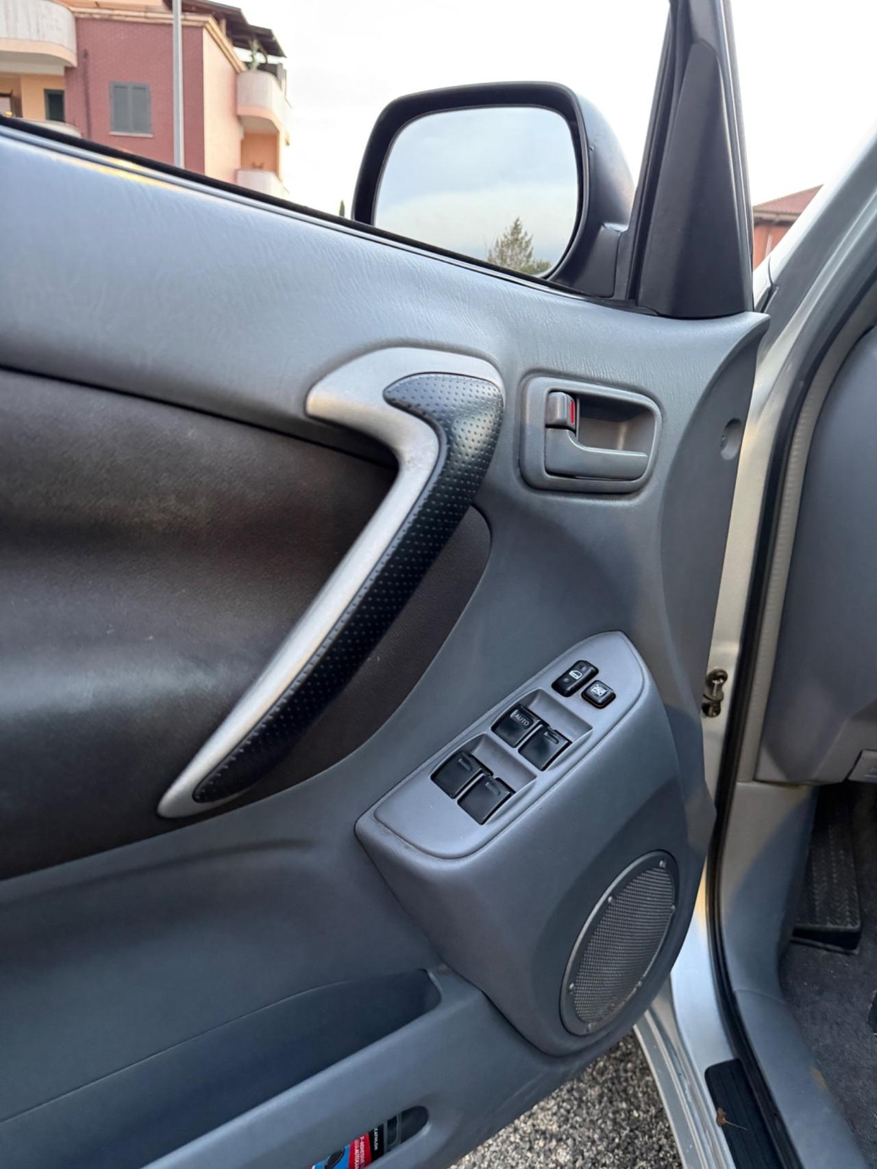 Toyota RAV 4 RAV4 2.0 Tdi D-4D cat 5 porte