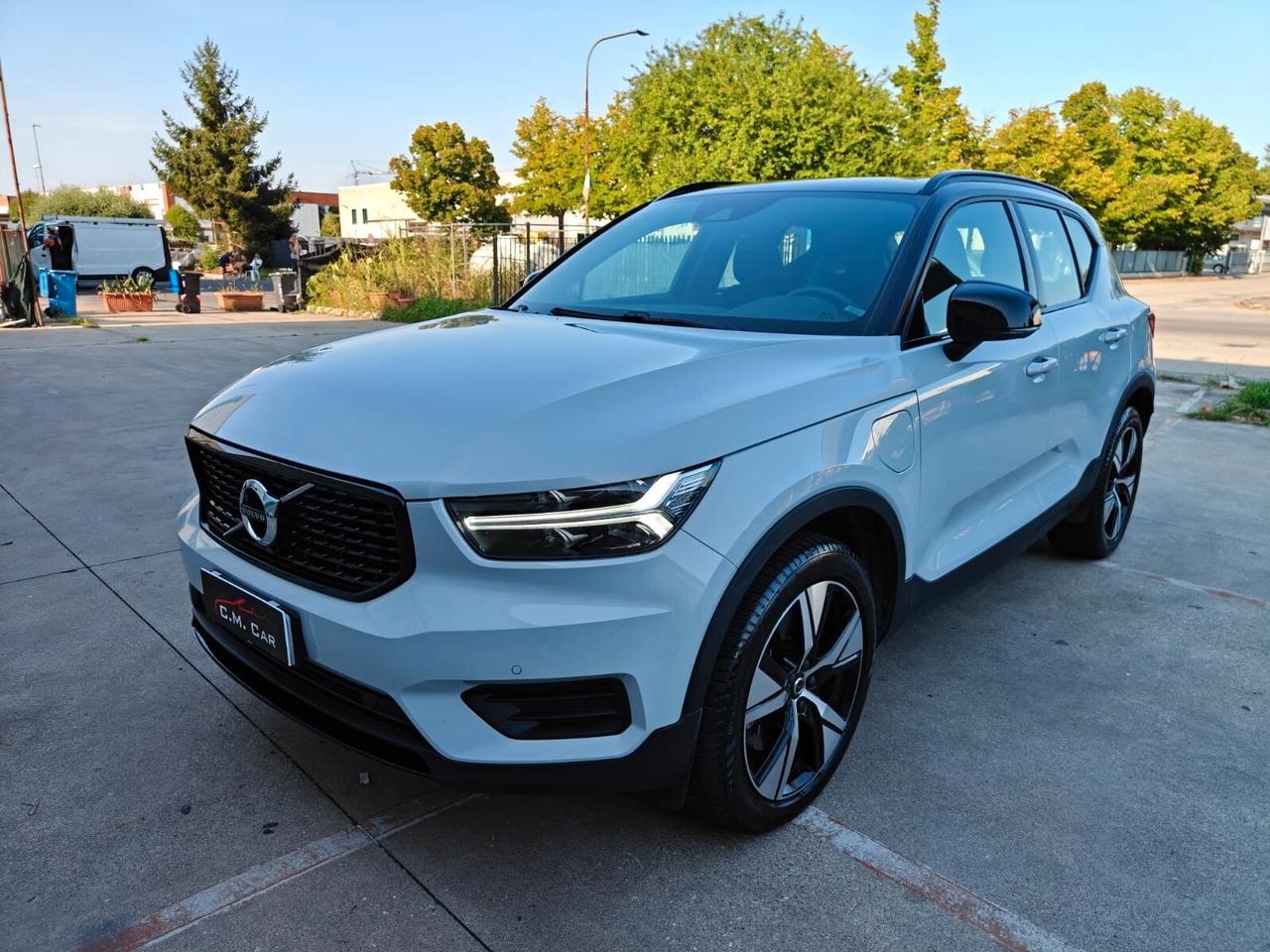 Volvo XC40 T5 Recharge Plug-in Hybrid automatico Plus Dark