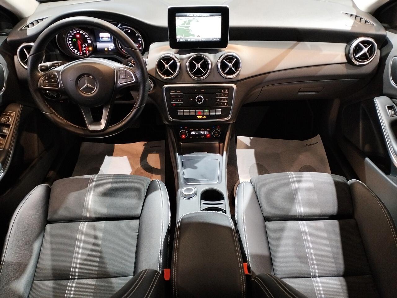 Mercedes-Benz GLA 180 d Business auto *103.000 KM*