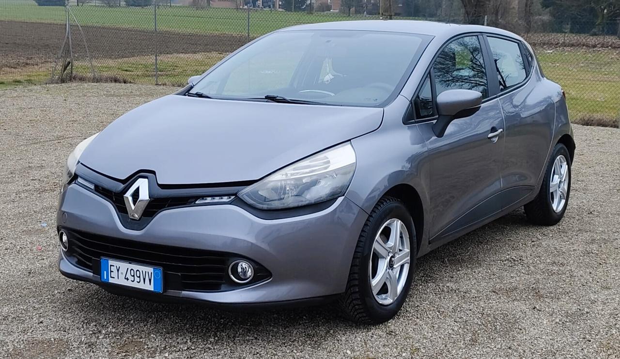 Renault Clio 1.2 75CV 5 porte Costume National