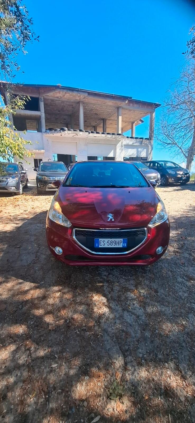 Peugeot 208 1.2 82 CV Allure Motore nuovo