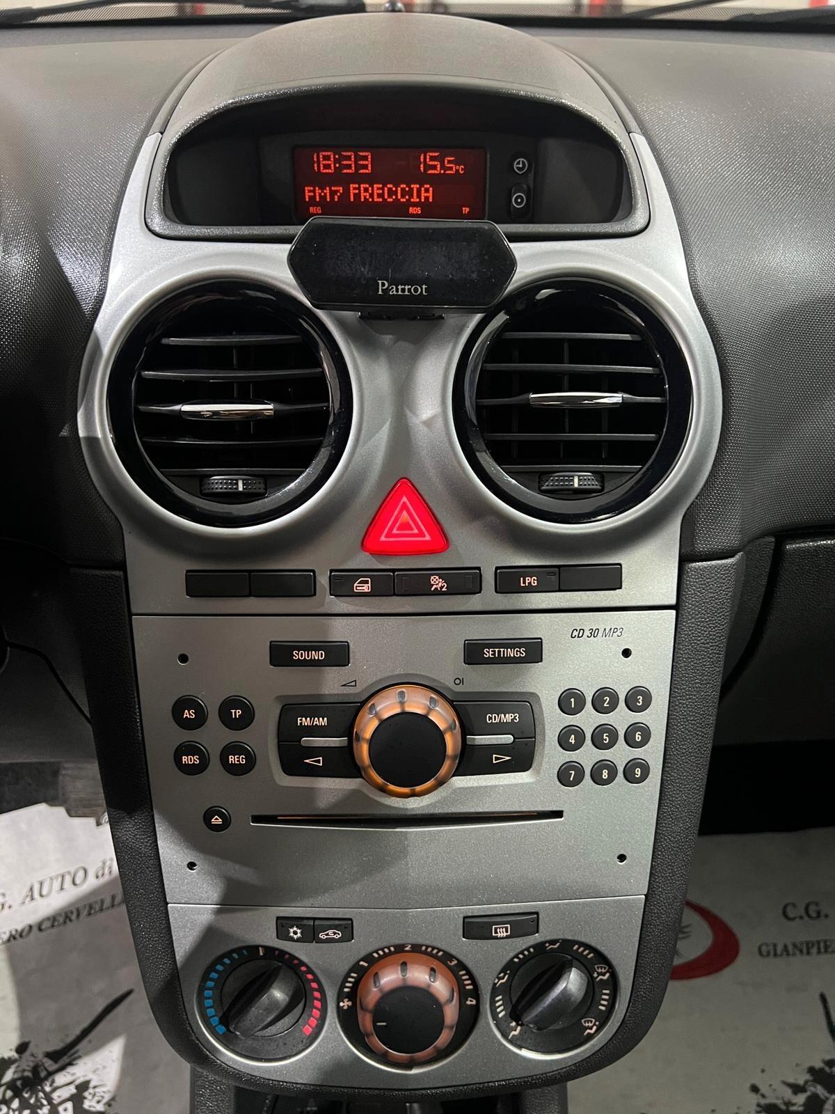 Opel Corsa 1.2 85 CV - GPL-TECH Elective - 2012