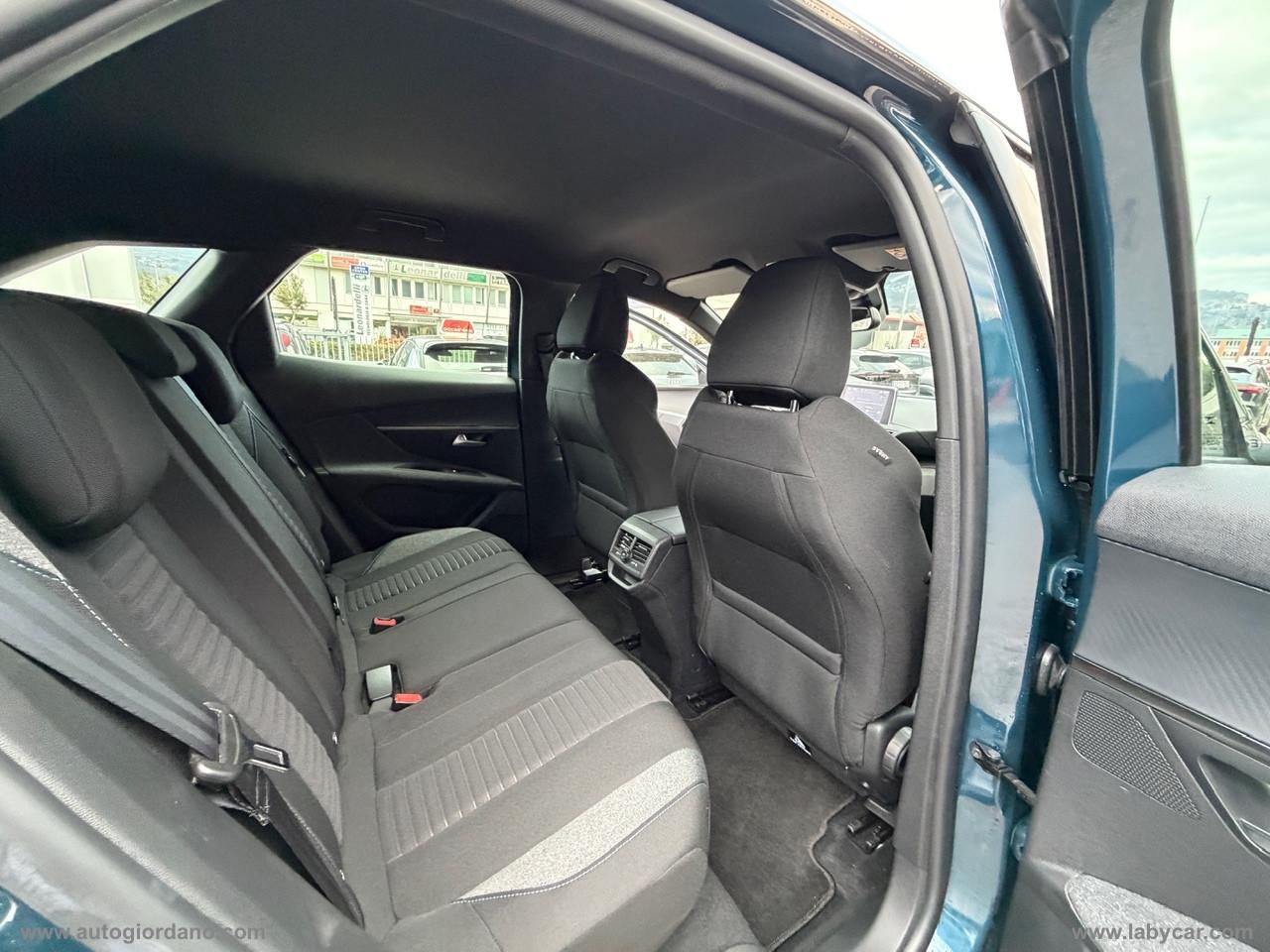 PEUGEOT 3008 Hybrid 136 e-DCS6 Allure