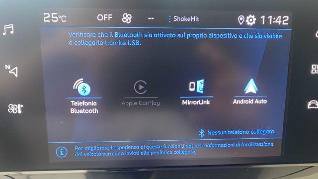 PEUGEOT 2008 PureTech 100 S&S Allure