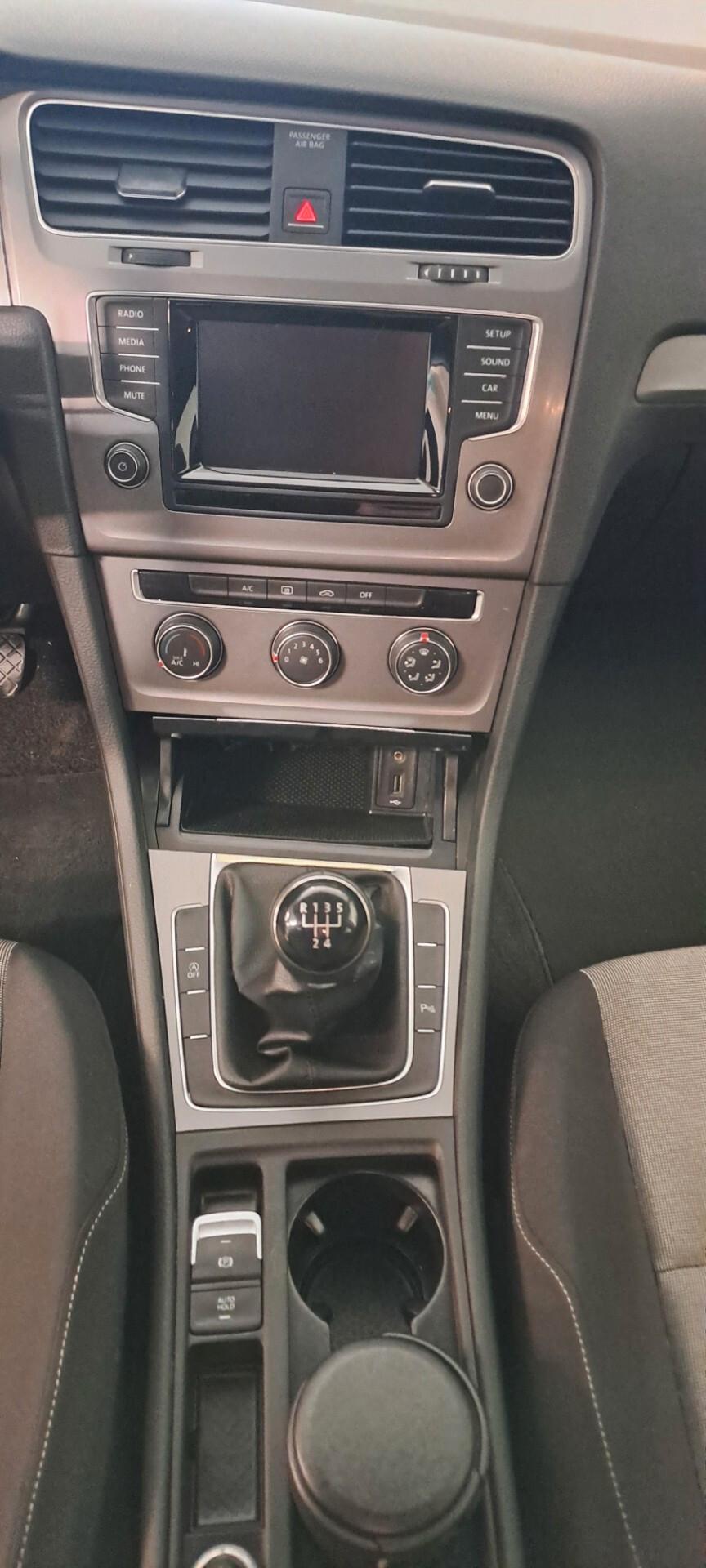 Volkswagen Golf 1.2 TSI 5p UnicoProprietario