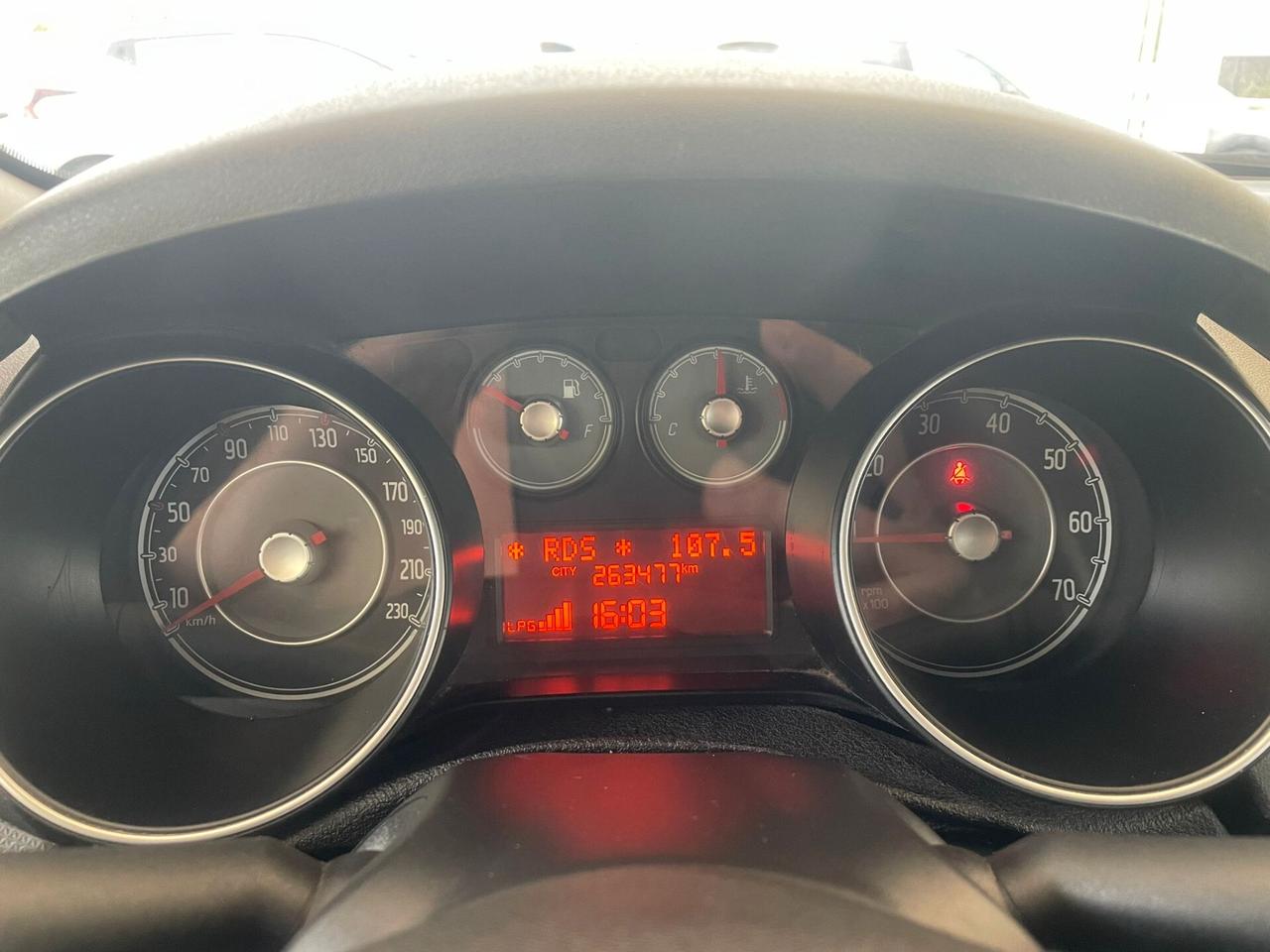 Fiat Punto 1.4 8V 5 porte Easypower Street