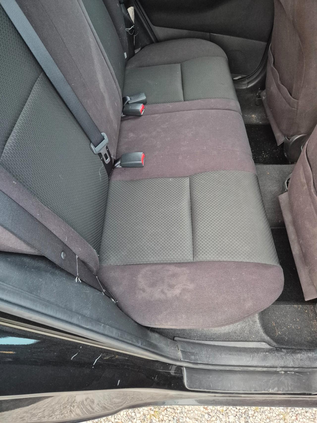 Toyota Corolla 1.6 16V 5 porte radiazione per Africa