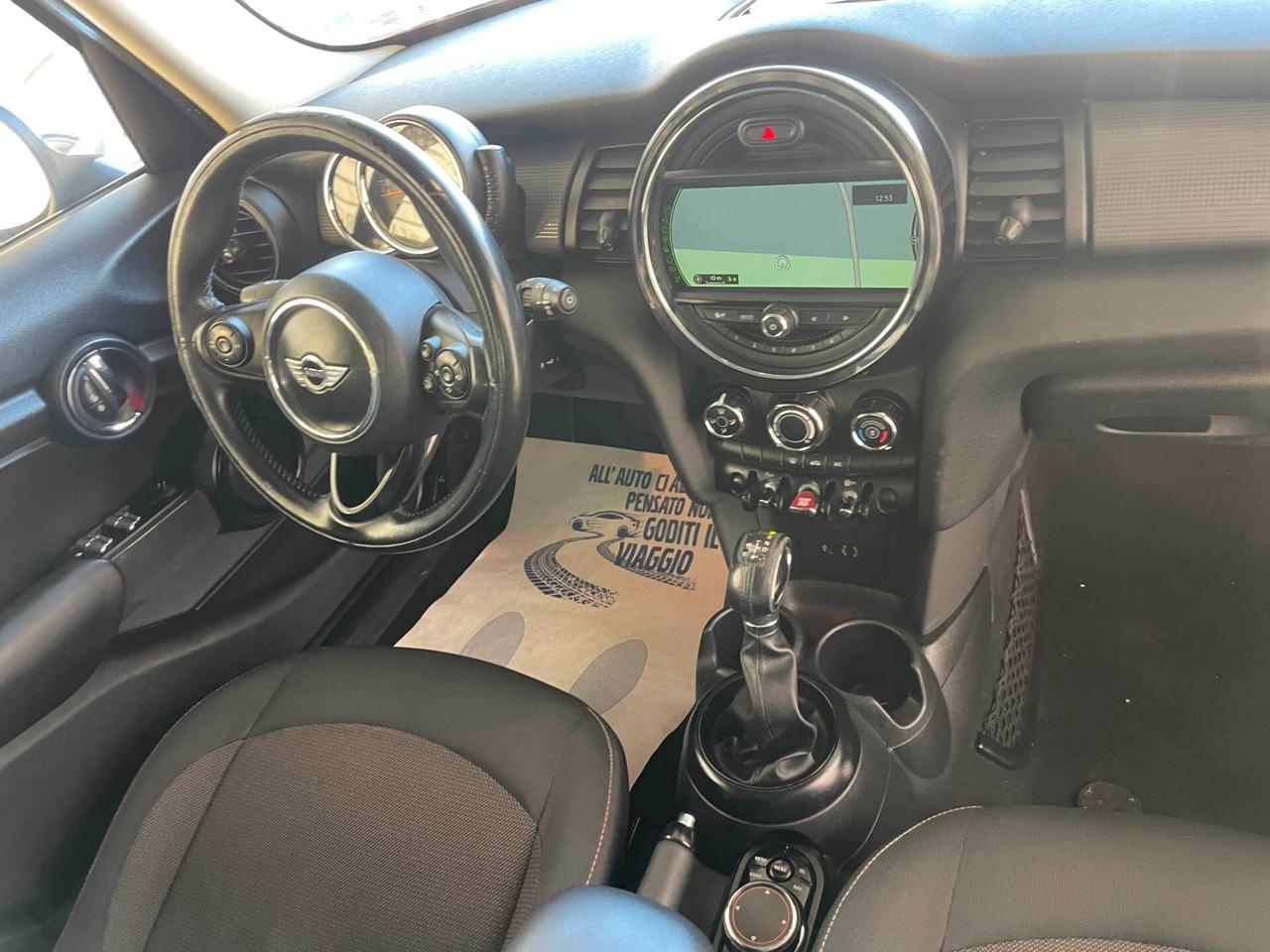 Mini 1.5 Cooper D Business cambio automatico