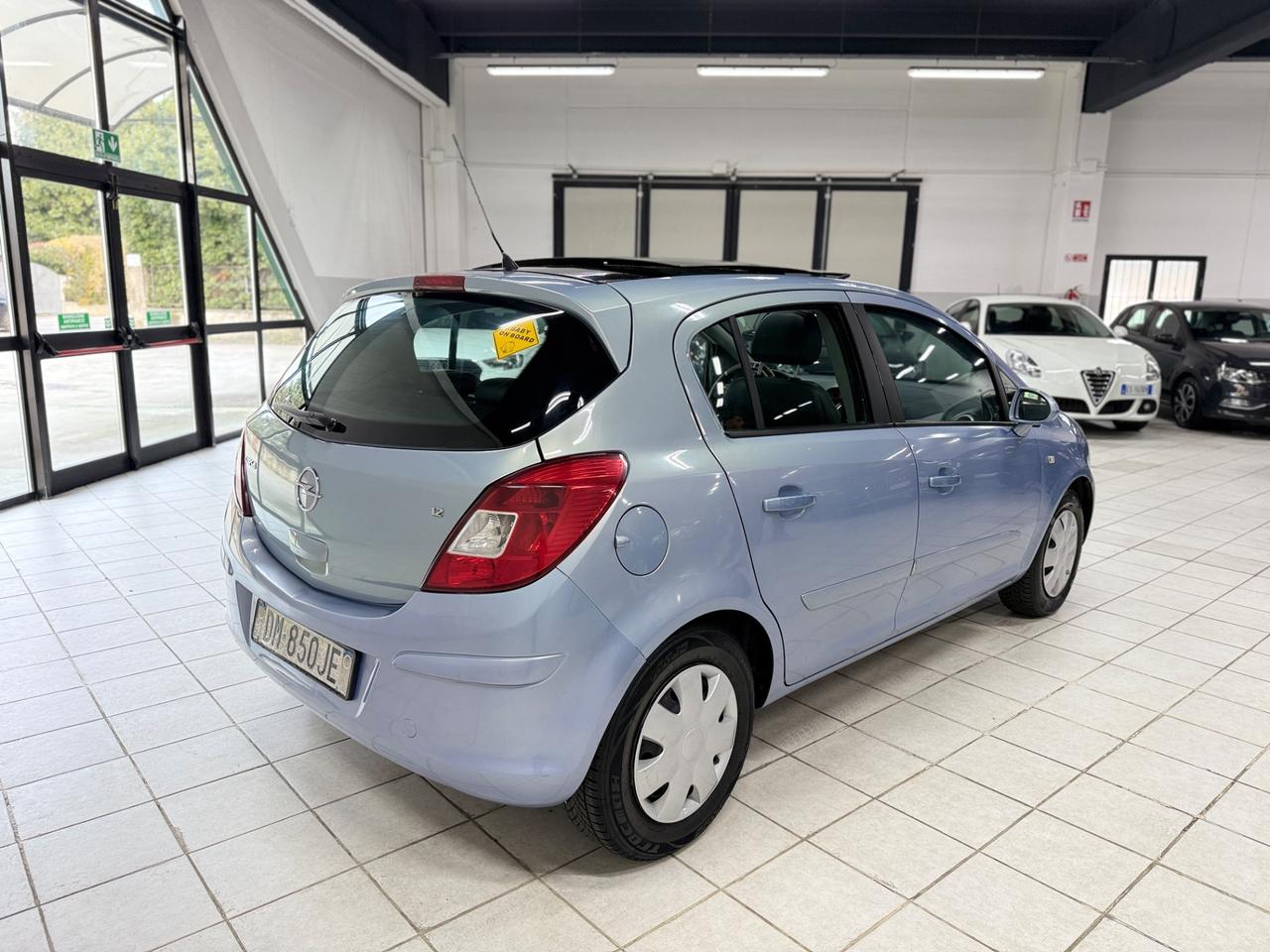 Opel Corsa 1.2 5 porte Easytronic Cosmo