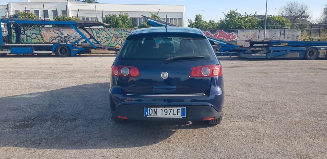 Fiat Croma 1.9 Multijet Emotion