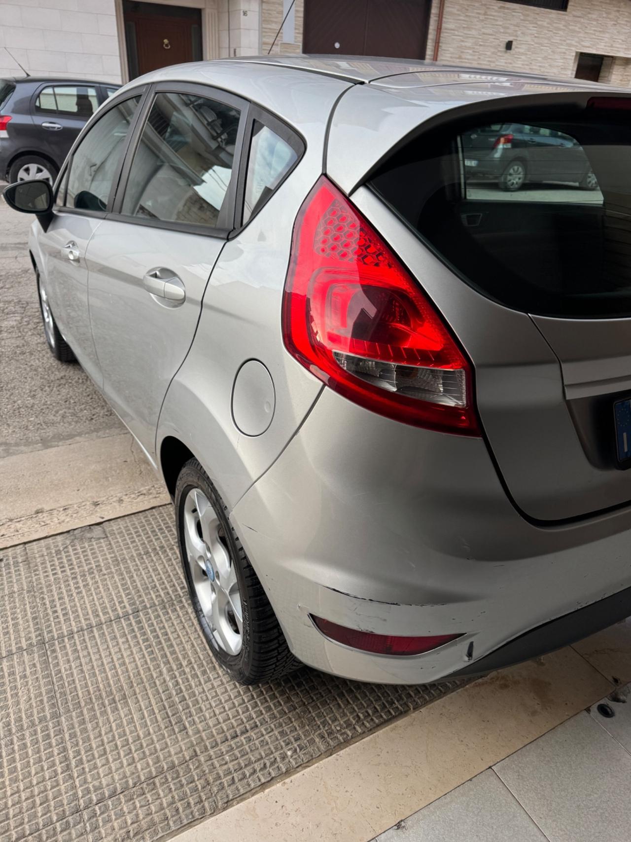 Ford Fiesta 1.2 82 CV 5 porte Titanium