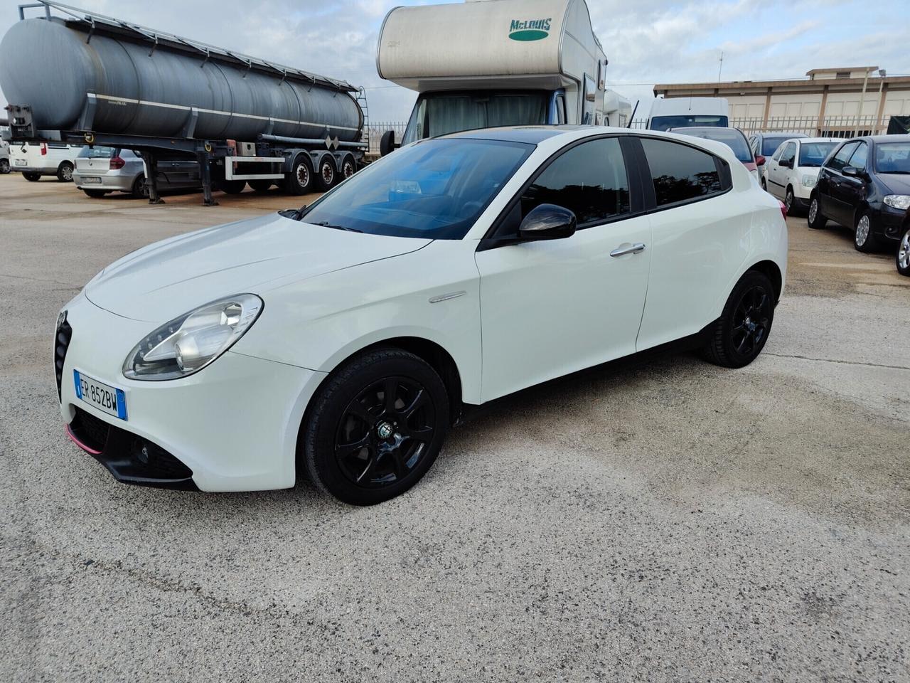 A.R. Giulietta 1.6 JTDm-2 105 CV Distinctive 2013