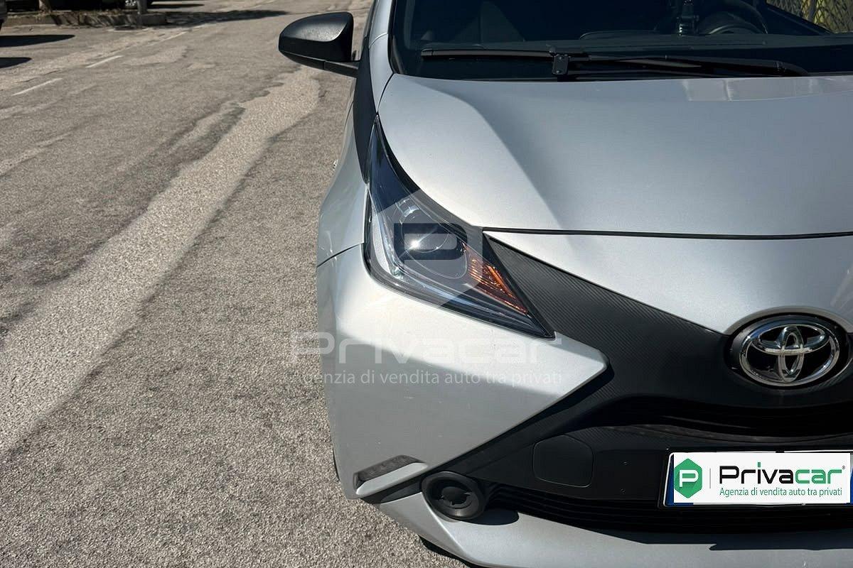 TOYOTA Aygo 1.0 VVT-i 69 CV 5 porte x-business