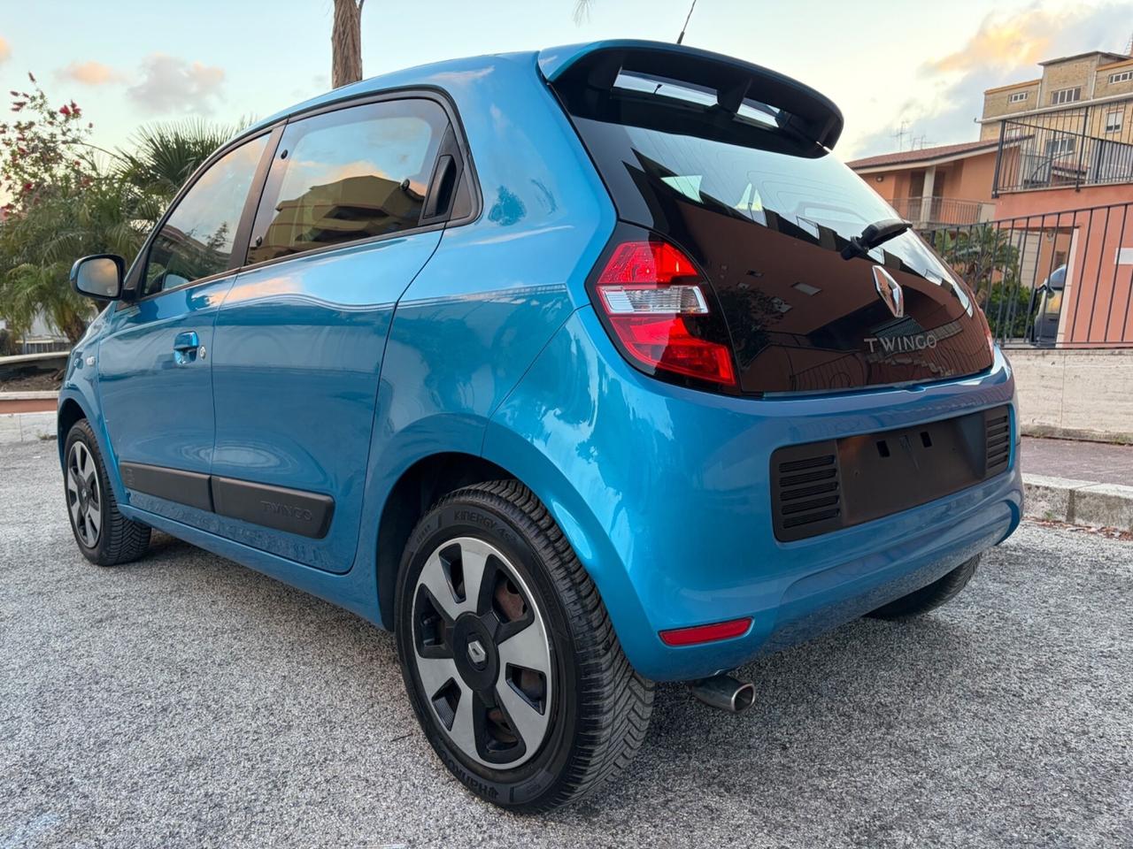 Renault Twingo 1.0 benz ideale per neopatentati