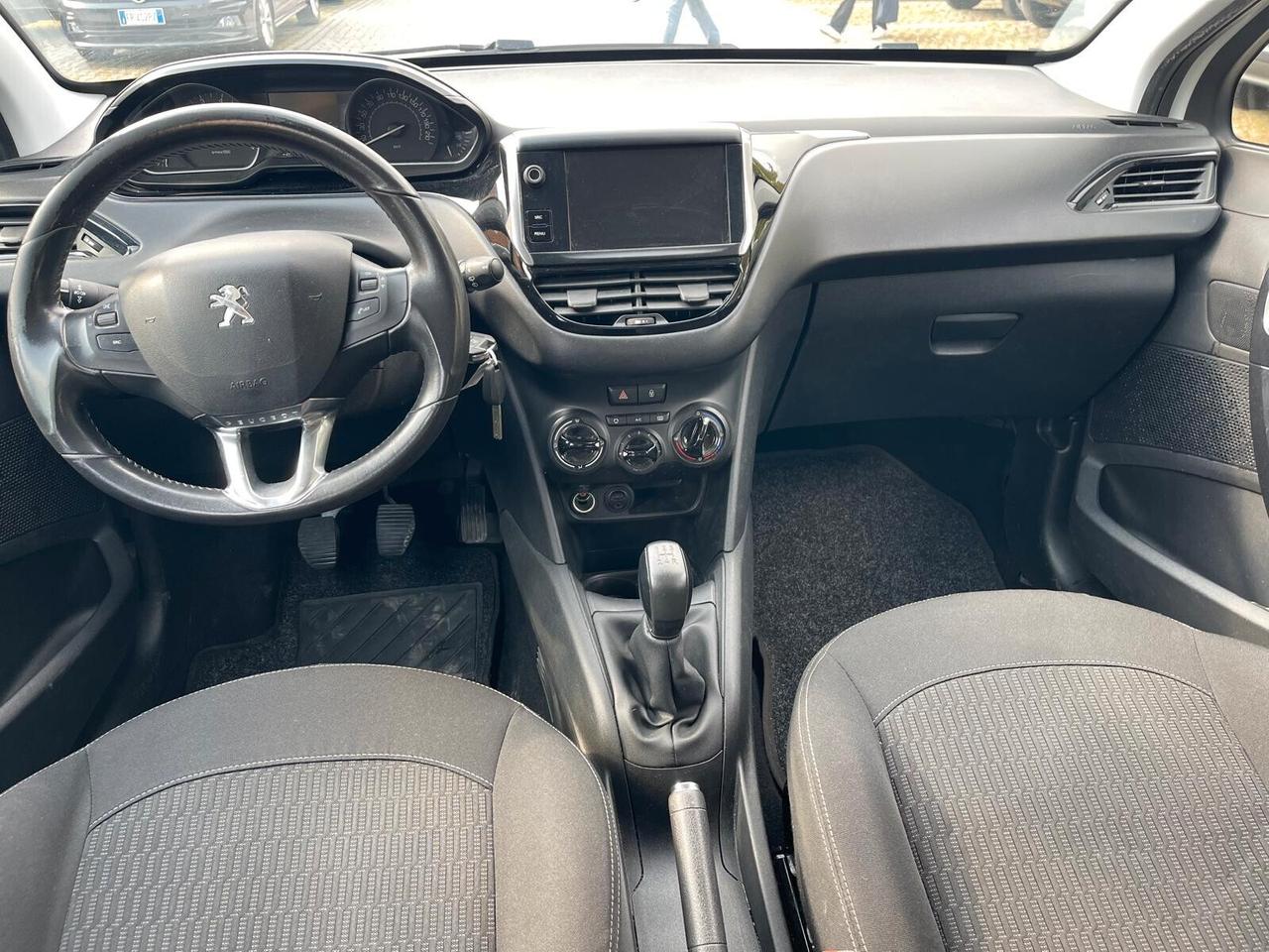 Peugeot 208 PureTech 82 5 porte Allure