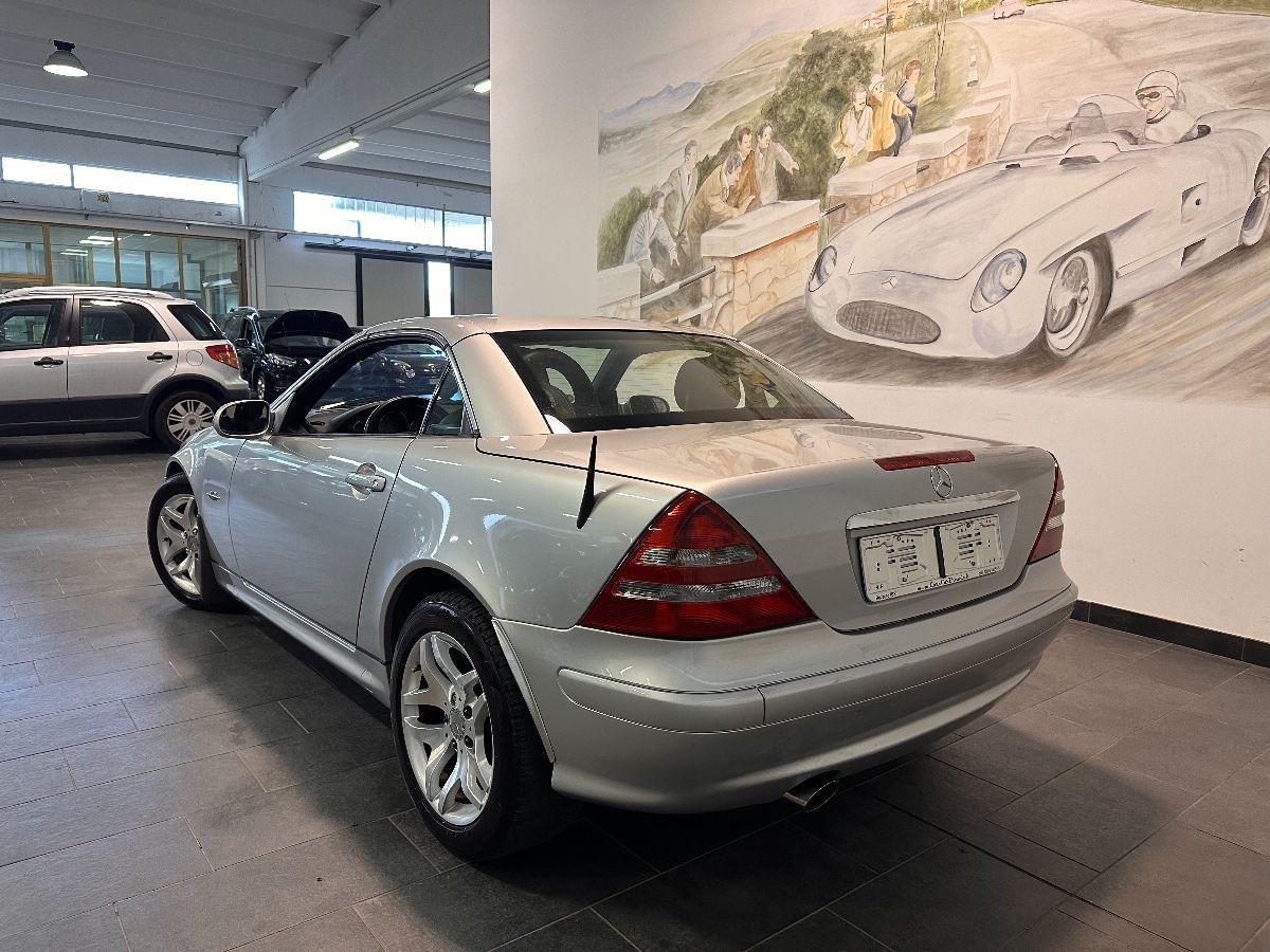 SLK 200 Kompressor Final Edition - UNICO PROPRIETARIO!! - SERVICE MERCEDES- ECCELLENTI CONDIZIONI - TUTTA ORIGINALE - SEDILI RISCALDATI -
