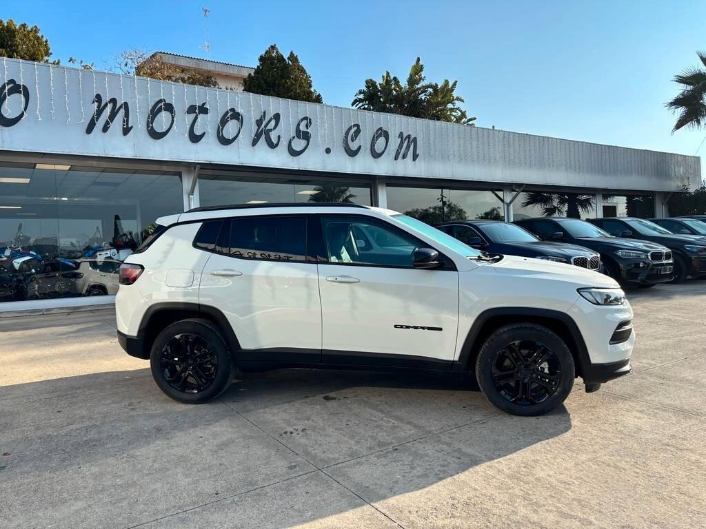 Jeep Compass 1.6 Multijet Night Eagle 2025 KM 0 IVA ESPOSTA Tua a soli 289 Euro al mese