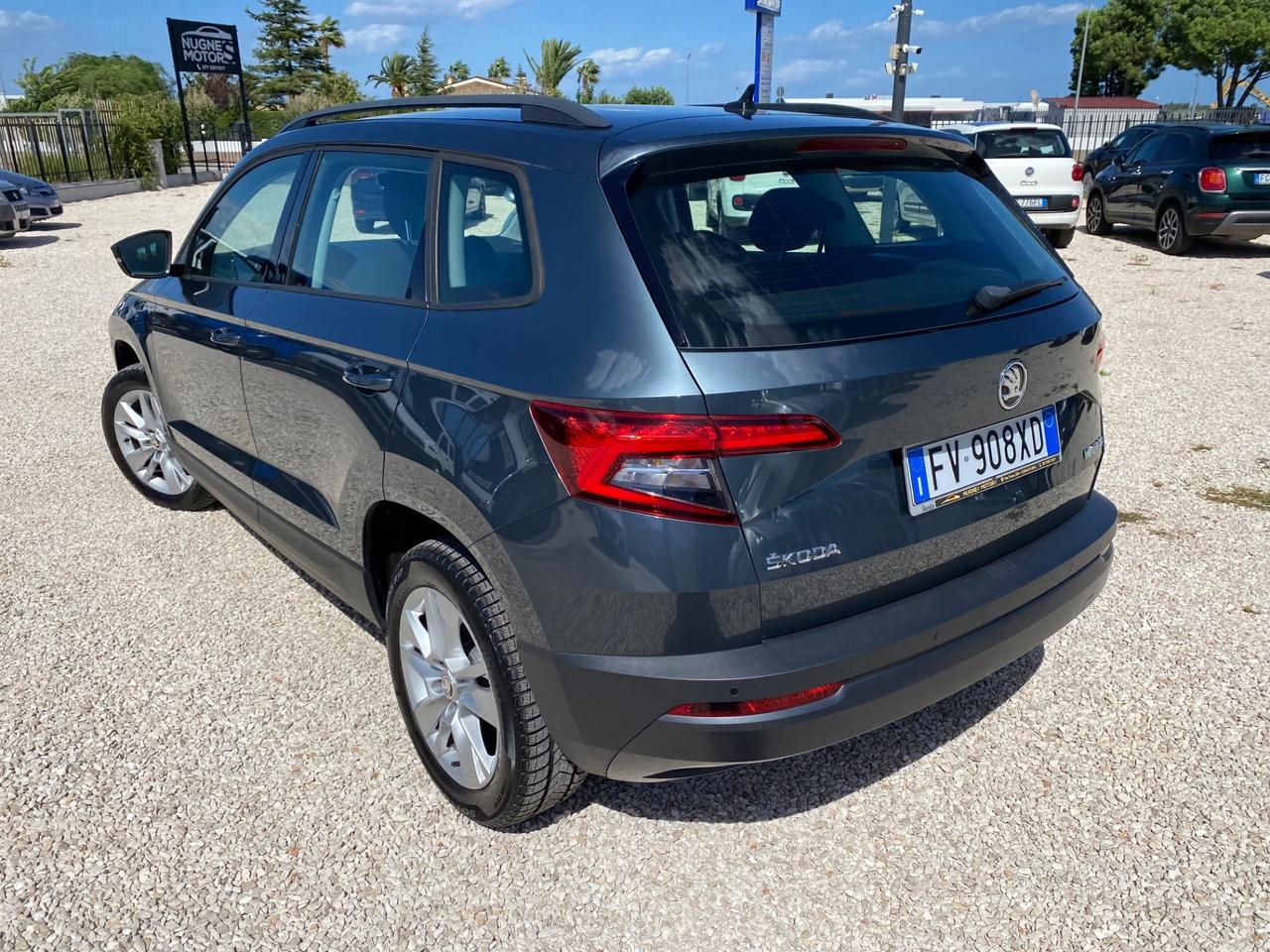 Skoda Karoq 1.6 TDI SCR DSG Ambition IVA ESPOSTA UNICO PROPIETARIO TAGLIANDI UFFICIALI SKODA