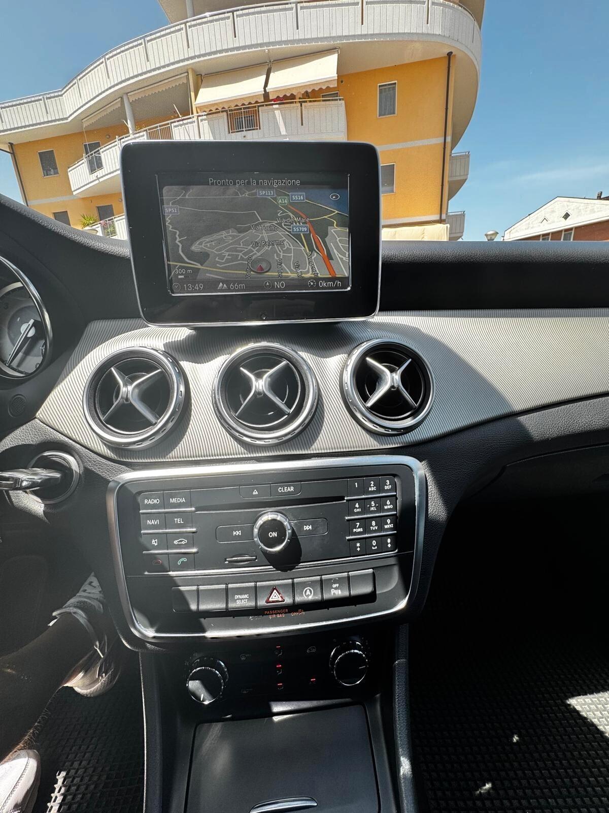 MERCEDES GLA 200CDI SPORT NIGHT EDITION AT7