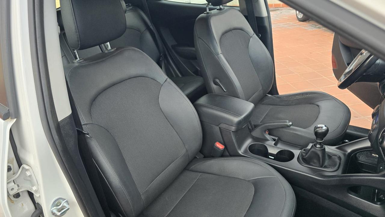 Hyundai iX35 1.7 CRDi 2WD Xpossible