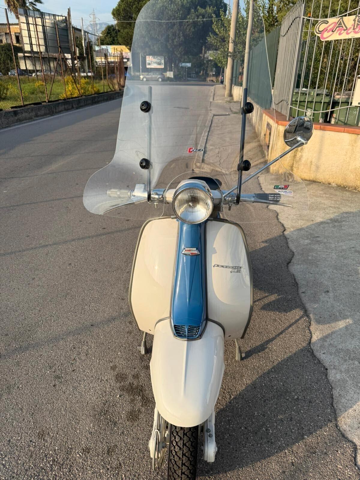 Lambretta 150 '62: Un Pezzo di Storia Italiana Tg. Oro 6000km