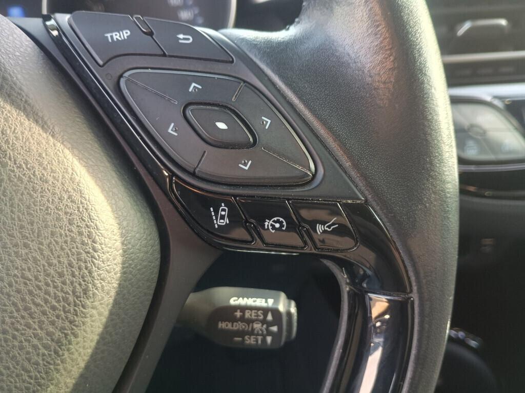 Toyota C-HR 1.8 Hybrid E-CVT Lounge