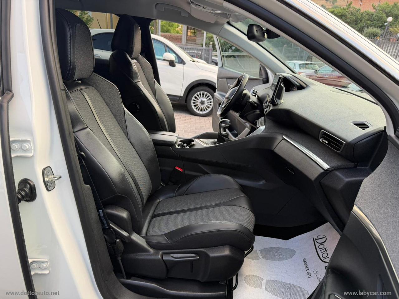 PEUGEOT 3008 BlueHDi 130 S&S Allure Pack