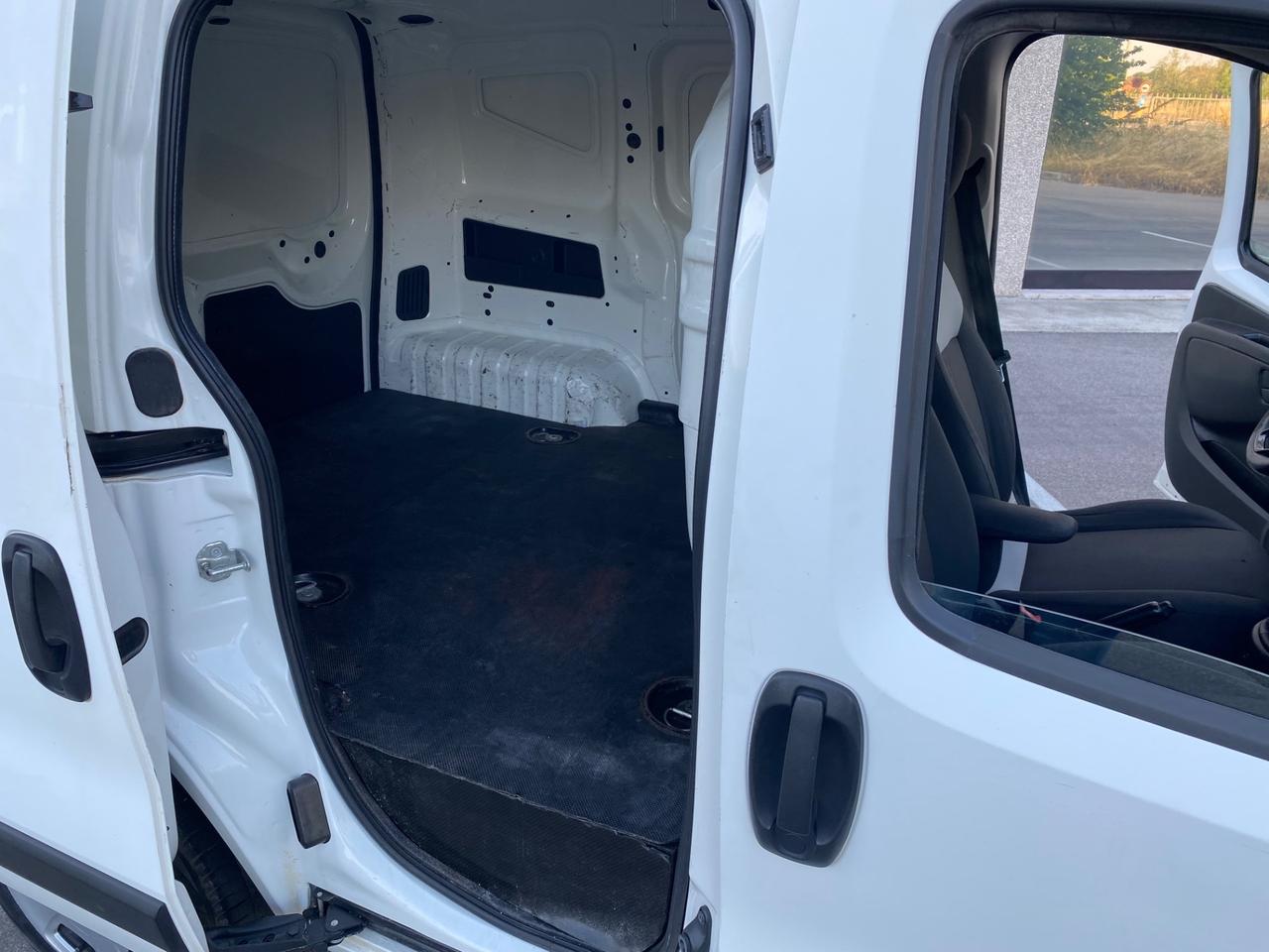 Fiat Fiorino 1.4 8V CNG 70CV Cargo SX