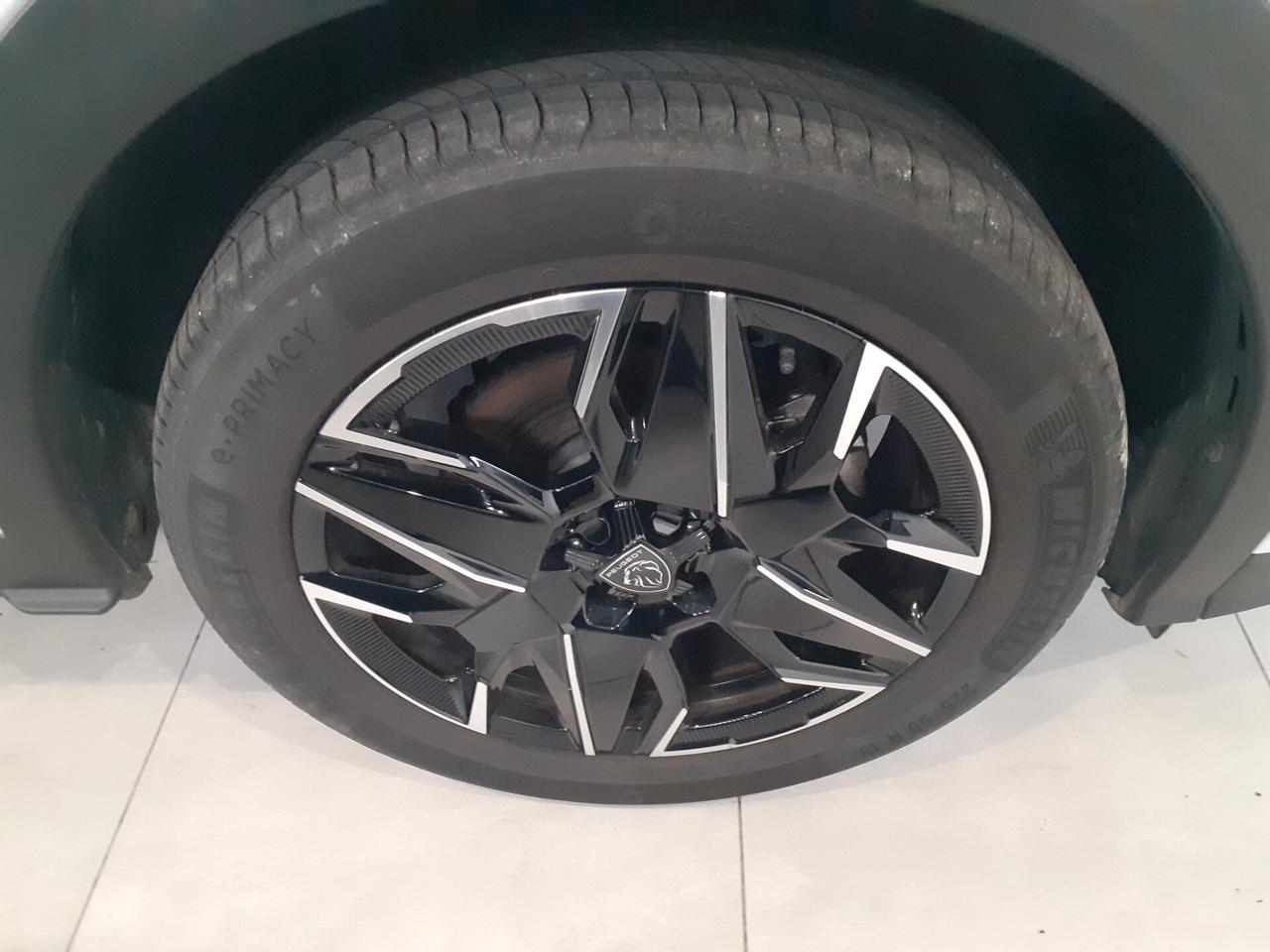 Peugeot 5008 1.2 HYBRID 145cv GT E-DCS6