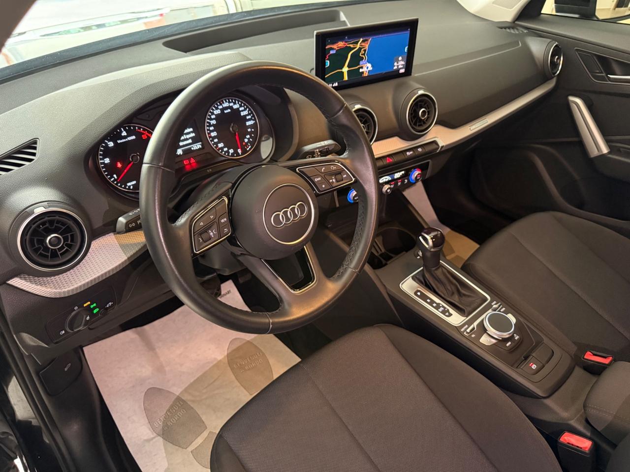 Audi Q2 35 TDI quattro S tronic Business
