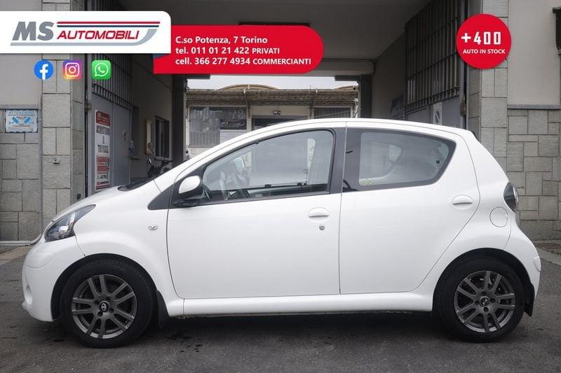 Toyota Aygo Toyota Aygo 1.0 VVT-i Active Connect 50KW ANNO 2013