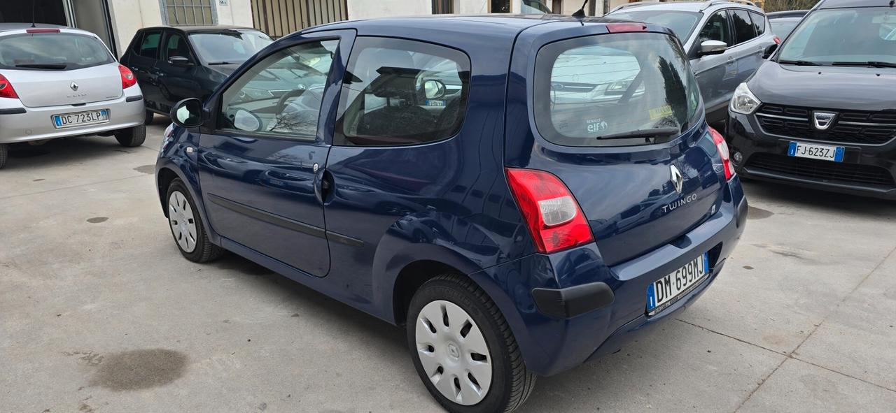 Renault Twingo 1.2 8V. Benzina economica