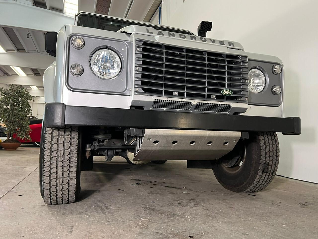 Land Rover Defender 90 diesel Hard-top