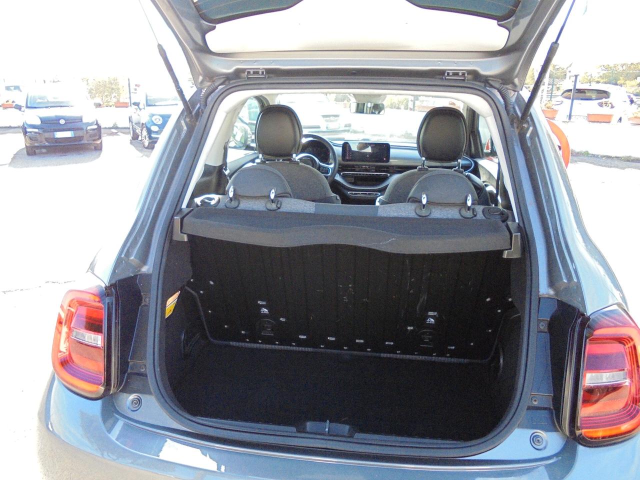 Fiat 500 500e Berlina 42 kWh Icon