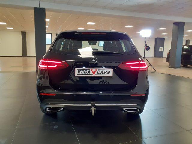 MERCEDES-BENZ B 180 Sport GANCIO TRAINO - LED