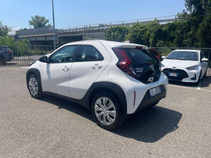 Toyota Aygo X 1.0B (72 CV) Active