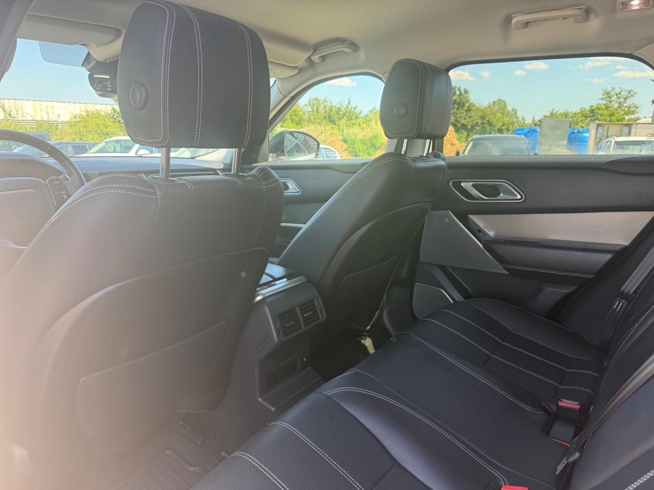Land Rover Range Velar 2.0 TD4 180 CV R-Dynamic HSE