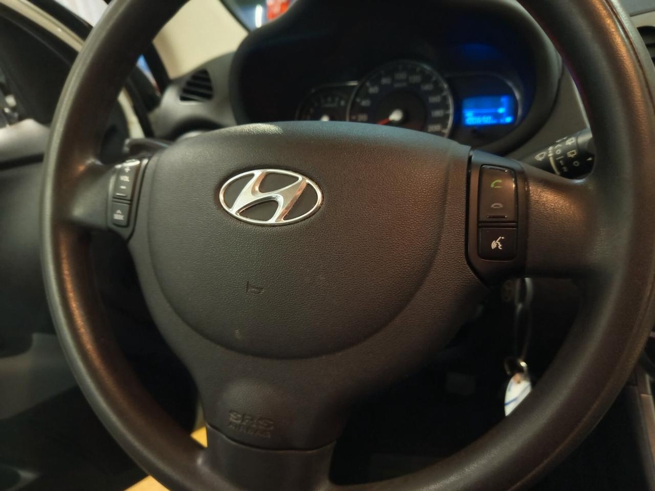 Hyundai i10 1.1 benzina, 100 Mila chilometri. Ok neopatentati