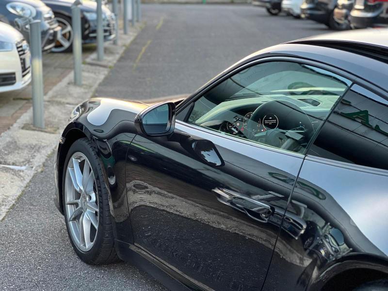 Porsche 992 3.0 Carrera auto