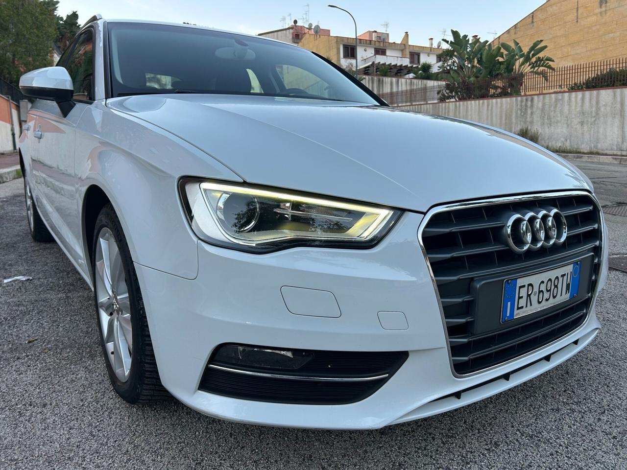 Audi A3 SPB 1.6 TDI Ambition ideale per neopatenta