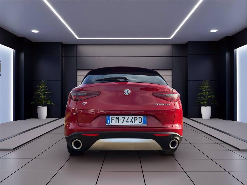 ALFA ROMEO Stelvio 2.2 t Business rwd 180cv auto del 2017