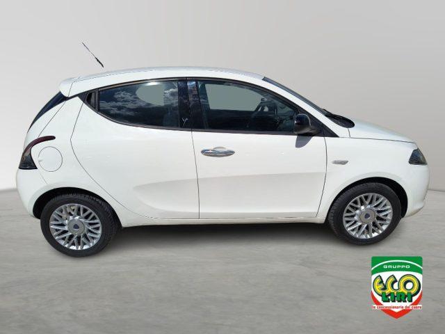 LANCIA Ypsilon 1.2 69 CV 5 porte Gold