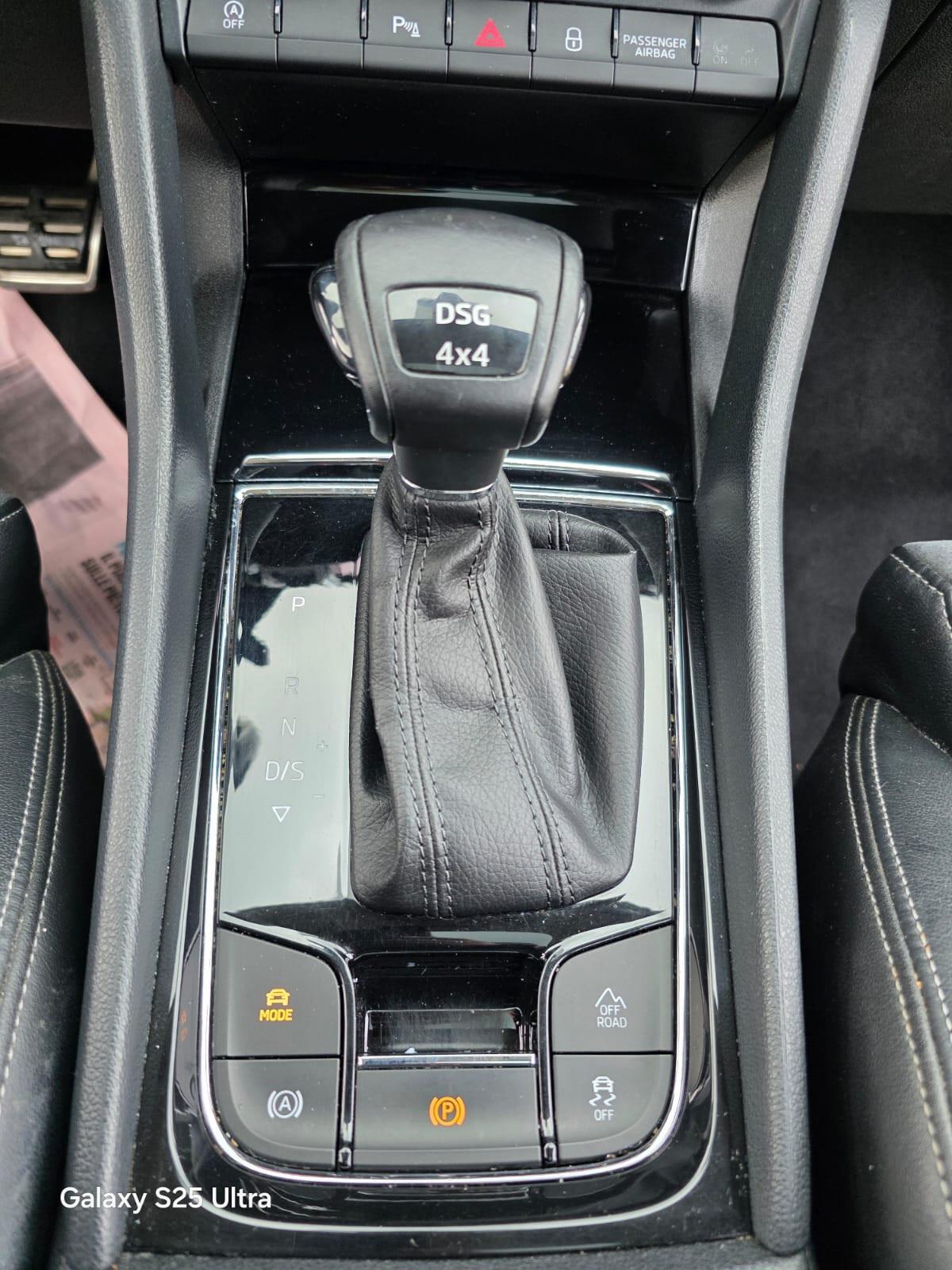 Skoda Karoq 2.0 TDI SCR 4x4 DSG Style 2018 STRAFULL