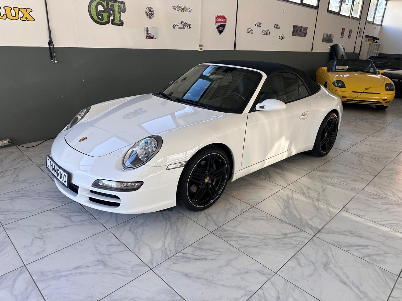 Porsche 911 Carrera 997 Cabriolet