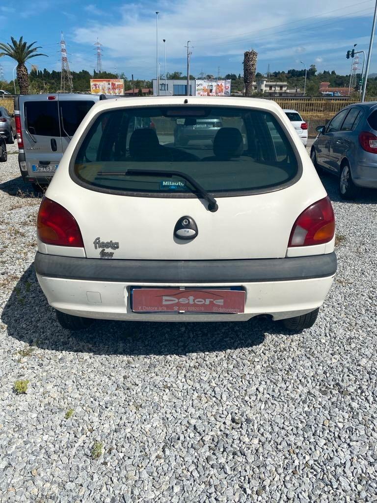 Ford Fiesta 1.2i 16V 75 cv cat 5 porte Manuale