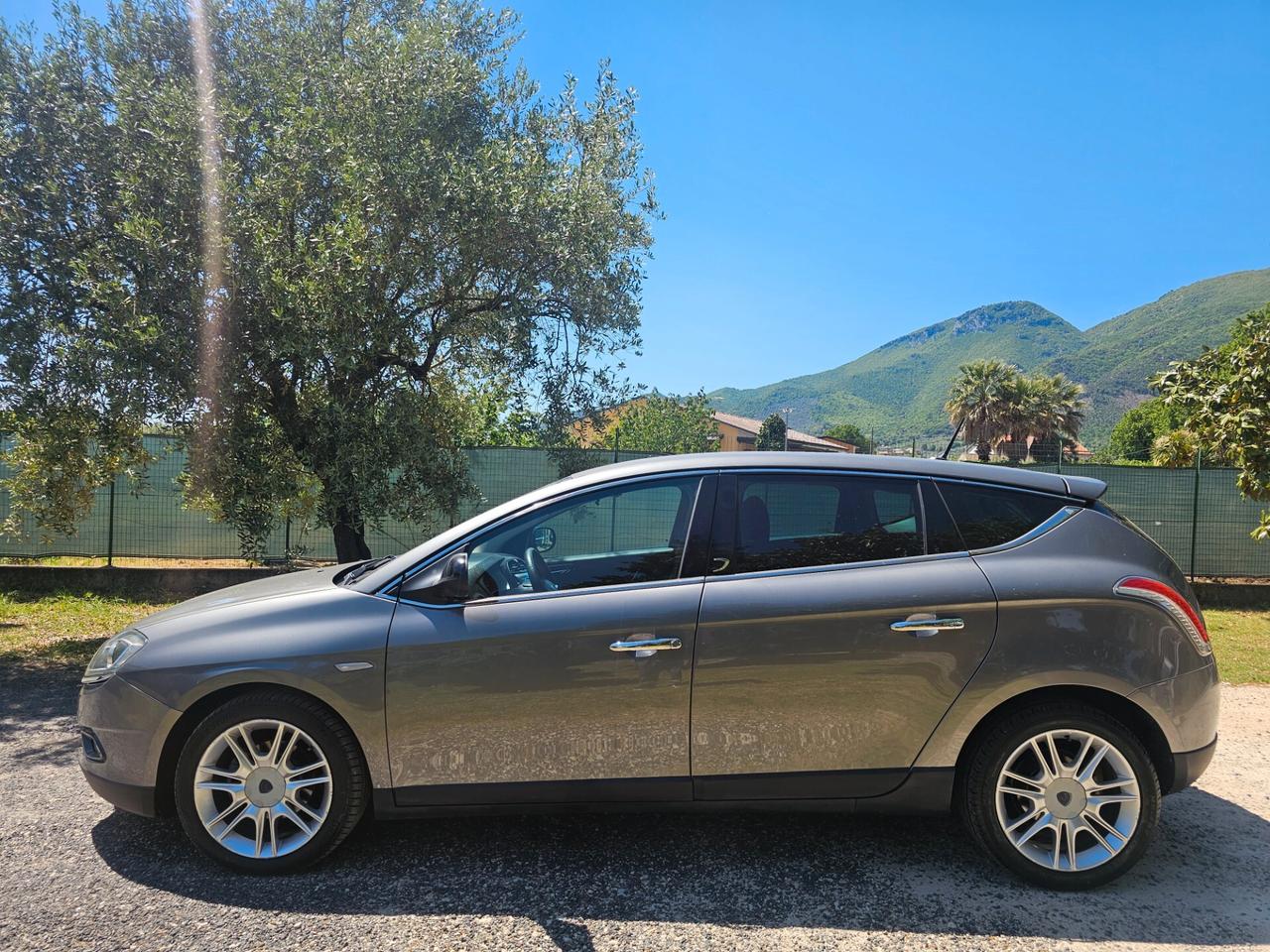 Lancia Delta 1.6 MJT CAMBIO MANUALE OTTIME CONDIZIONI
