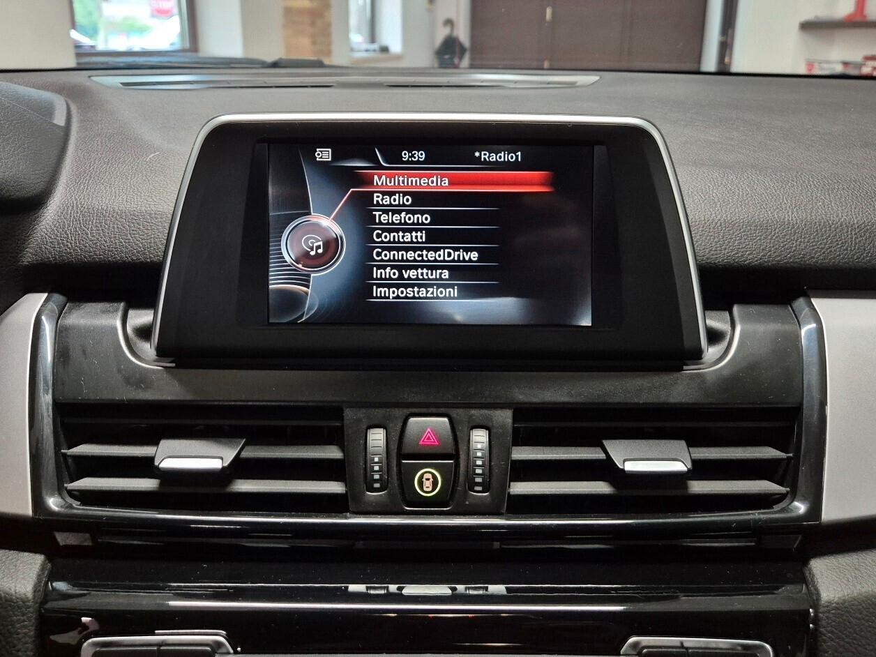 Bmw 2er Active Tourer 218d Advantage ** automatica **