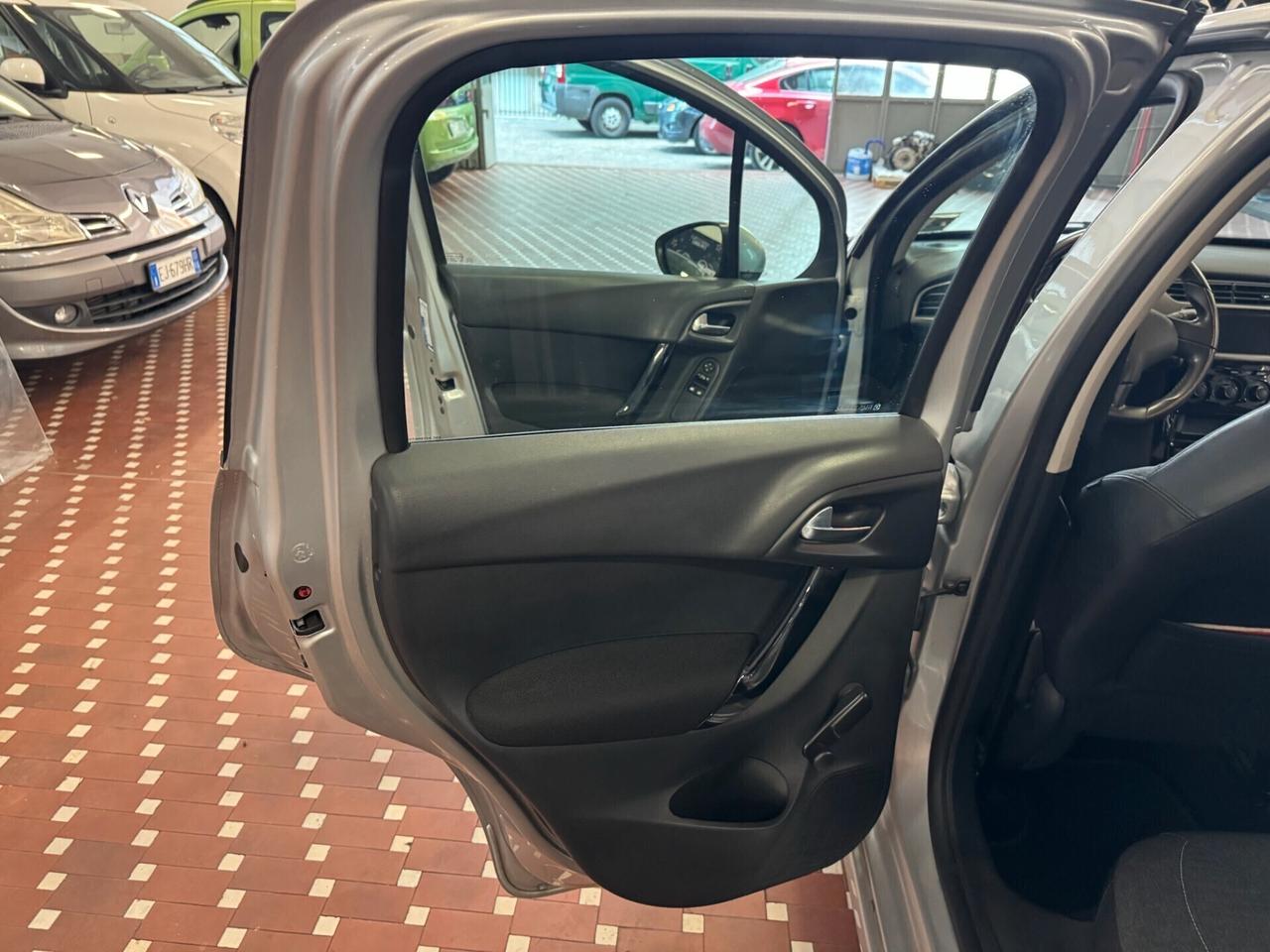 Citroen C3 1.2 PureTech 82 Exclusive - IDEALE PER NEOPATENTATI