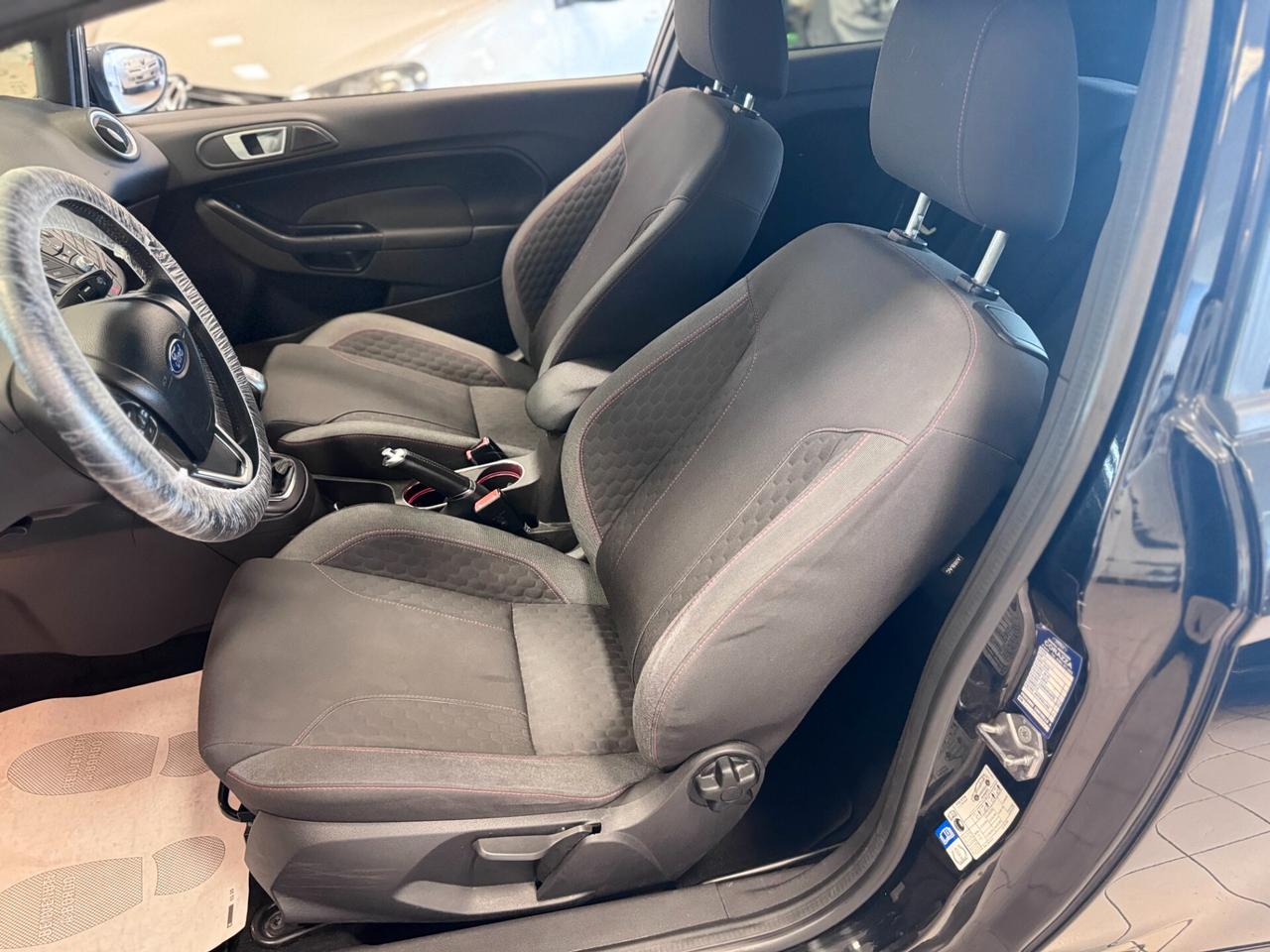 Ford Fiesta 1.5 TDCi 75CV 3 porte ST-Line